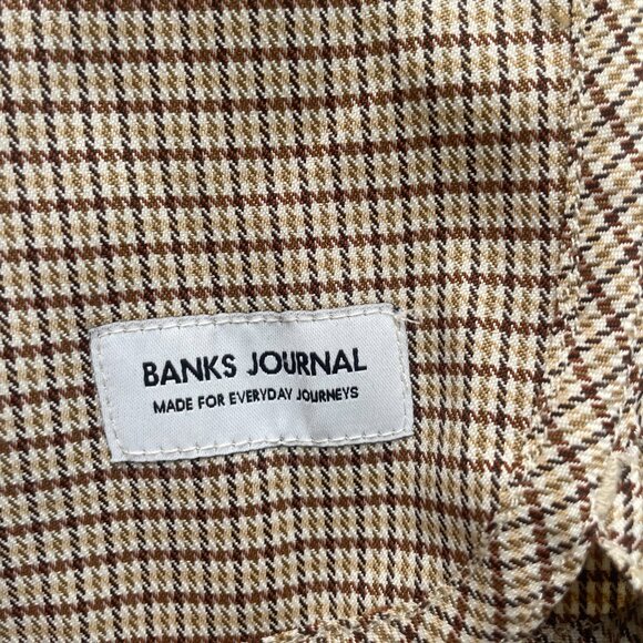 Banks Journal | Pathway Walkshort - Worn Once - Picture 2 of 4